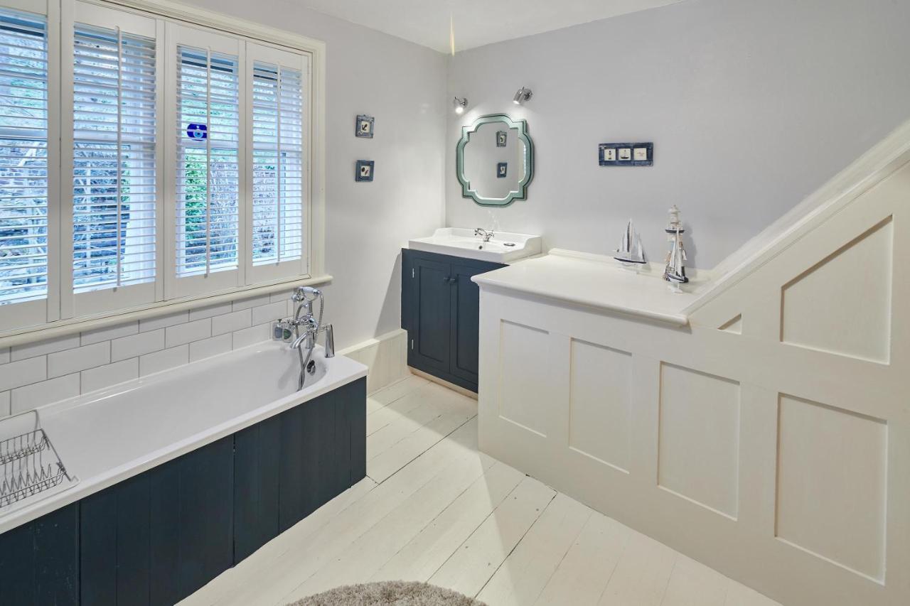 Host & Stay - 1 Coastguard Cottages Scarborough Eksteriør bilde